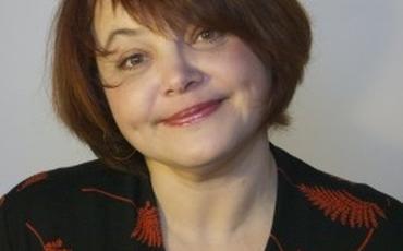 Если заместитель Вас подсиживает
